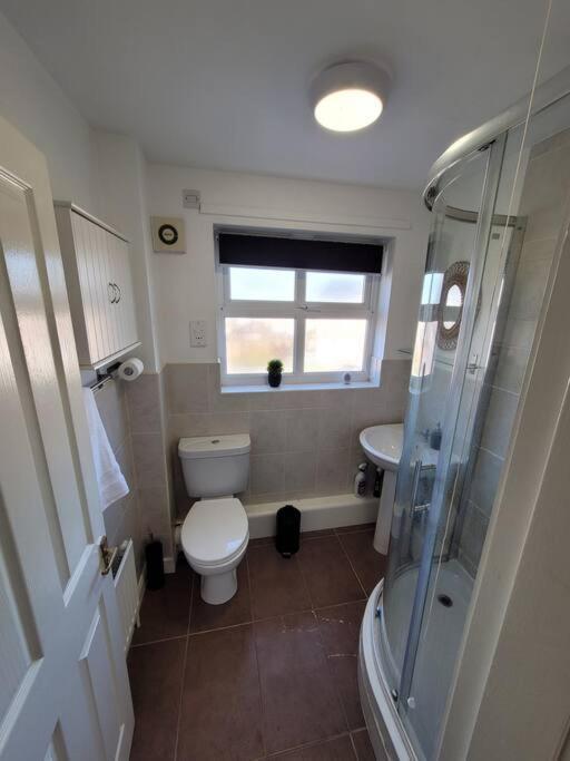 2 Bedroom End Of Terrace House Wellington  Bagian luar foto